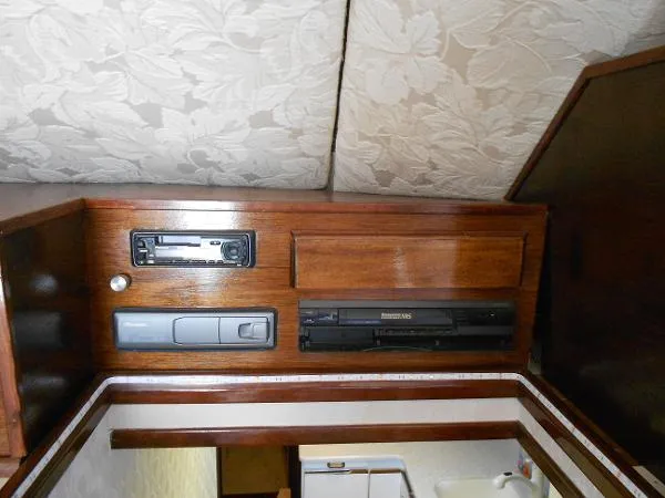 Slide: The Image of Hatteras Convertible 1974 - 11