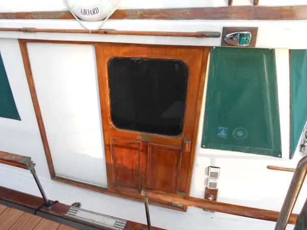 Slide: The Image of Marine Trader Trawler 1976 - 4
