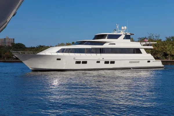 Slide: The Image of Westship COCKPIT MOTOR YACHT 1992 - 4
