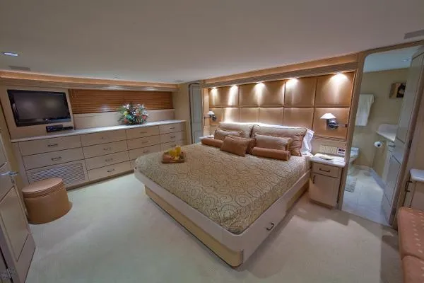 Slide: The Image of Westship COCKPIT MOTOR YACHT 1992 - 6