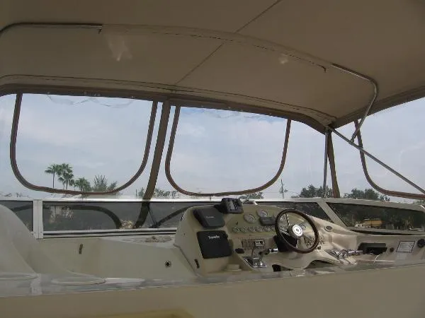 Slide: The Image of Cruiser's Inc. Motor Yacht Aft Cabin 1997 - 1