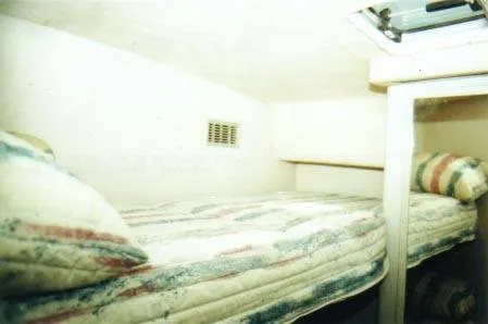 Slide: The Image of Sea Ray 430 Convertible 1988 - 5