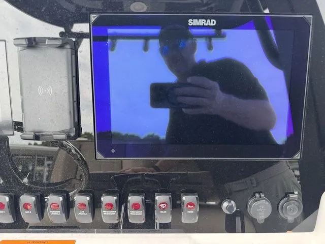 Slide: The Image of Yamaha 255 FSH Sport H 2025 - 21