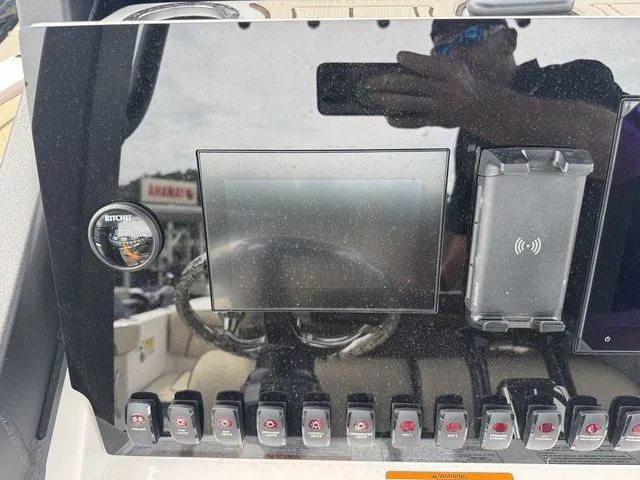 Slide: The Image of Yamaha 255 FSH Sport H 2025 - 22