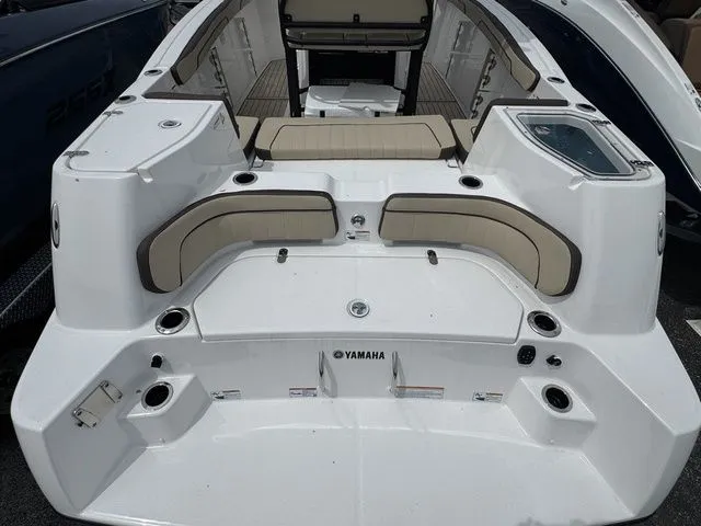 Slide: The Image of Yamaha 255 FSH Sport H 2025 - 3