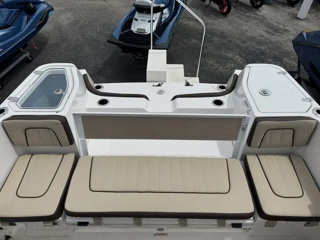 Slide: The Image of Yamaha 255 FSH Sport H 2025 - 4