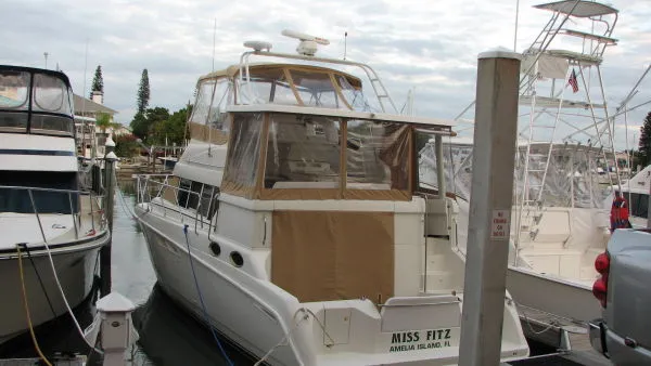 Slide: The Image of Silverton 442 Cockpit motoryacht 1996 - 1