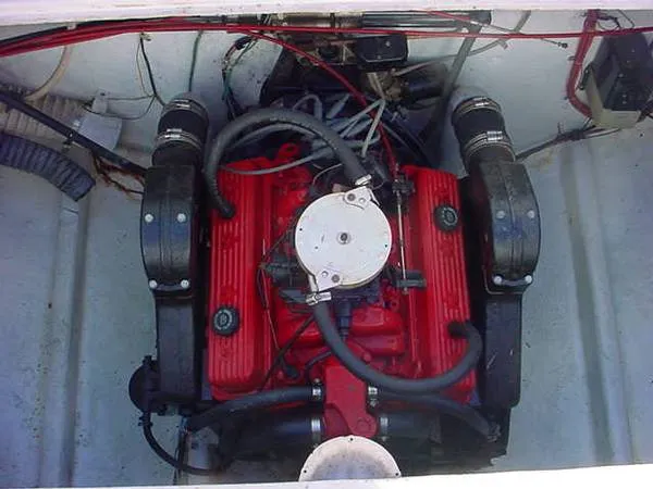 Slide: The Image of Bayliner 1985 - 9