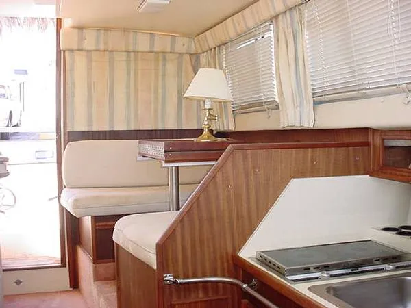 Slide: The Image of Sea Ray SEDAN BRIDGE 1986 - 6