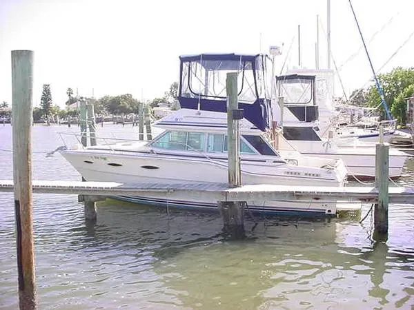 Slide: The Image of Sea Ray SEDAN BRIDGE 1986 - 9