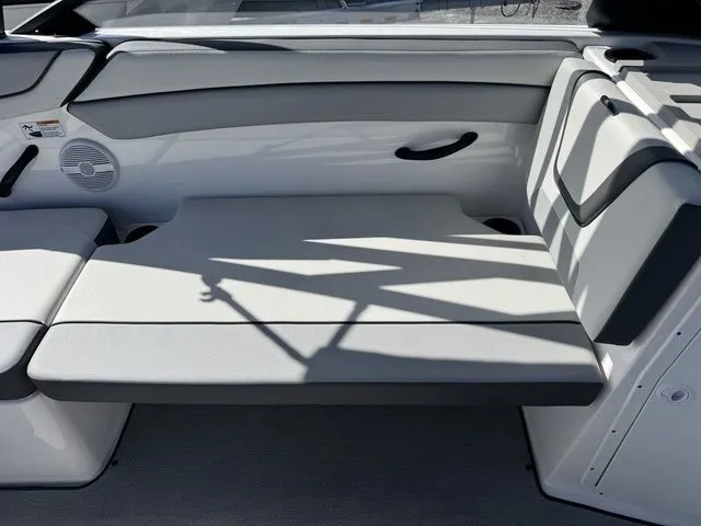 Slide: The Image of Yamaha AR220 2026 - 13