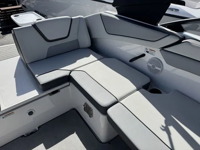 Slide: The Image of Yamaha AR220 2026 - 14