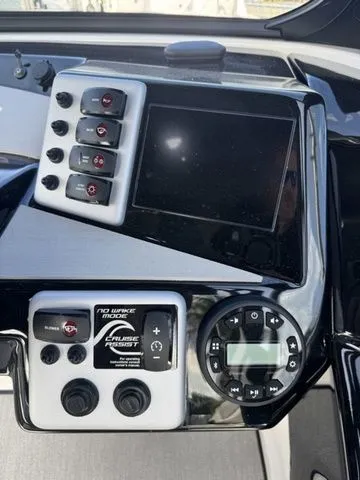 Slide: The Image of Yamaha AR220 2026 - 19