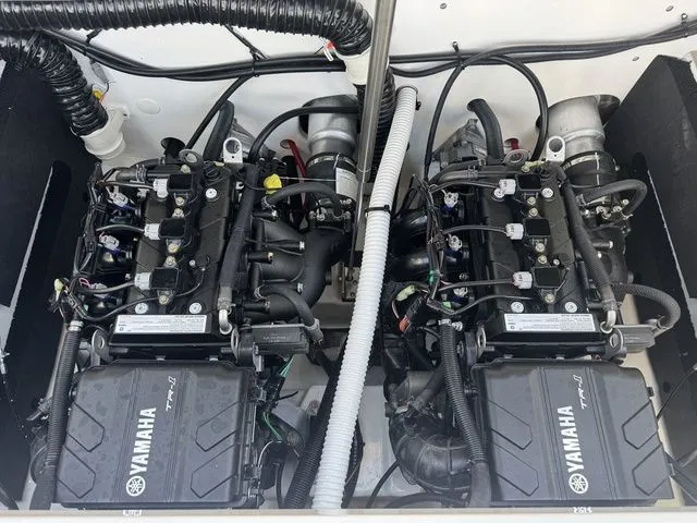 Slide: The Image of Yamaha AR220 2026 - 20