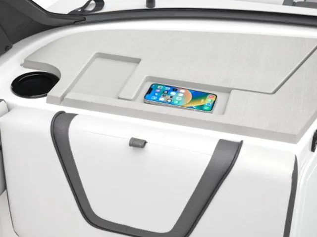 Slide: The Image of Yamaha AR220 2026 - 25