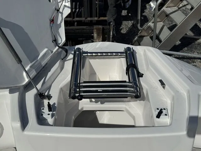 Slide: The Image of Yamaha AR220 2026 - 9