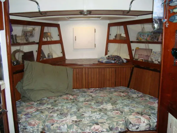 Slide: The Image of Chris-Craft Catalina 1972 - 11
