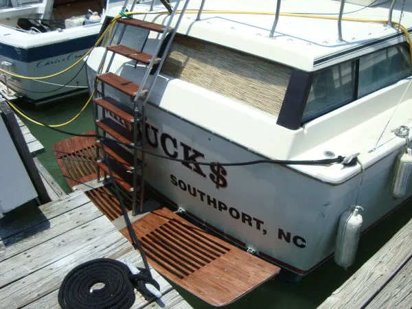 Slide: The Image of Chris-Craft Catalina 1972 - 2