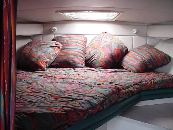 Slide: The Image of REGAL VENTURA 9.8 cruiser 1994 - 3