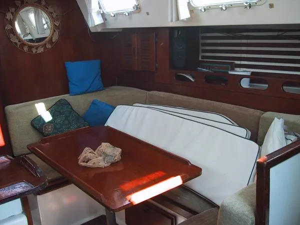 Slide: The Image of Hunter Sloop 1980 - 3