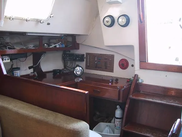 Slide: The Image of Hunter Sloop 1980 - 4