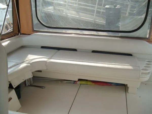 Slide: The Image of Sea Ray 400 Express Cruiser 1996 - 7