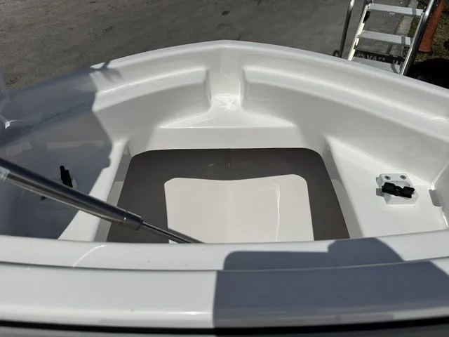 Slide: The Image of Yamaha 222 FSH Sport E 2026 - 15