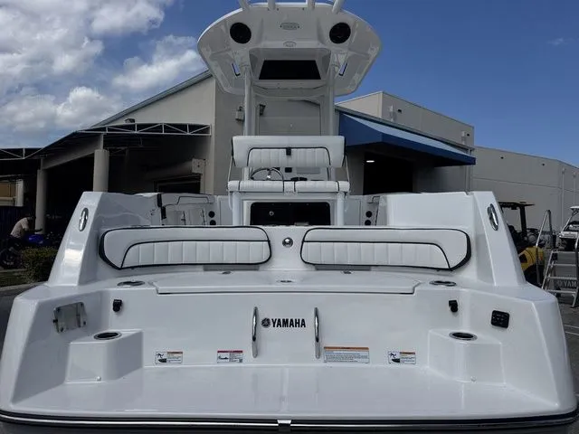 Slide: The Image of Yamaha 222 FSH Sport E 2026 - 4