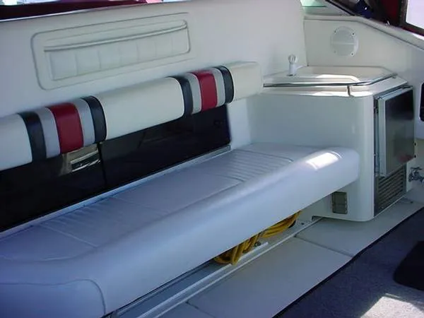 Slide: The Image of Sea Ray 350/370 SUNDANCER 1990 - 6
