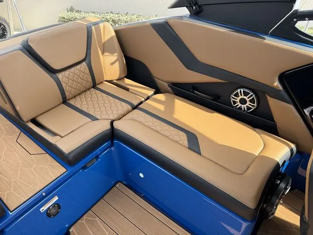 Slide: The Image of Yamaha 255XD 2026 - 15