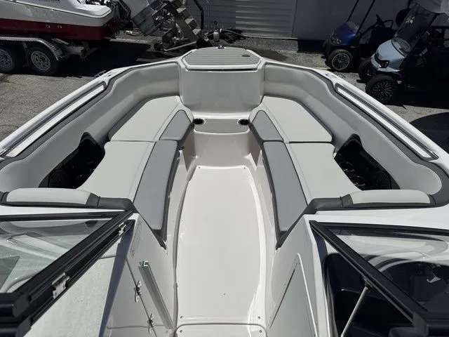 Slide: The Image of Yamaha AR250 2025 - 6