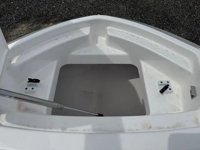 Slide: The Image of Yamaha 255 FSH Sport E 2025 - 20