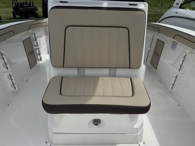 Slide: The Image of Yamaha 255 FSH Sport E 2025 - 22