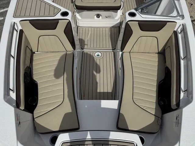 Slide: The Image of Yamaha 252 FSH Sport 2025 - 15