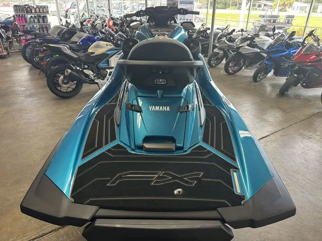 Slide: The Image of Yamaha FX Cruiser SVHO 2026 - 2