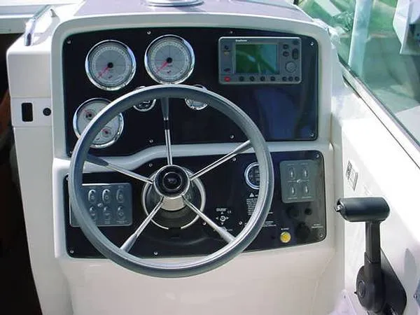 Slide: The Image of Chris-Craft Constellation 26 2001 - 2