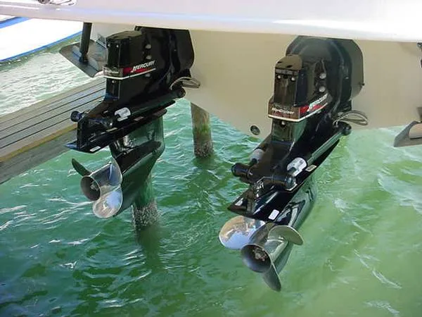 Slide: The Image of Sea Ray 280 BOW RIDER 2000 - 2