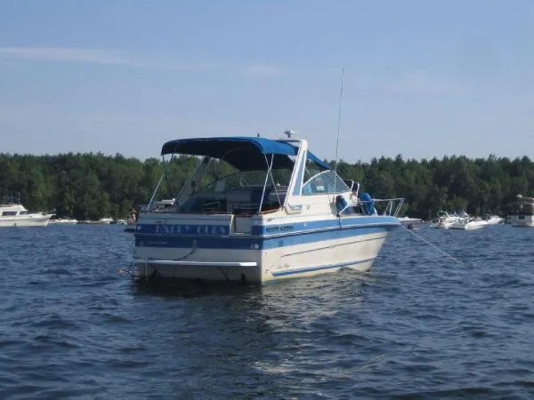 Slide: The Image of Sea Ray 268 Sundancer 1987 - 2