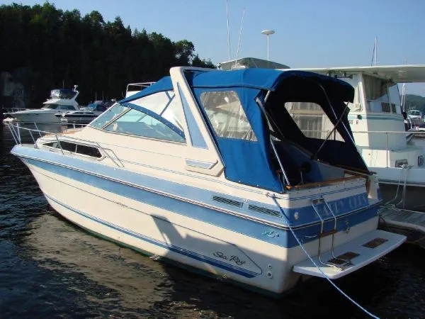 Slide: The Image of Sea Ray 268 Sundancer 1987 - 6