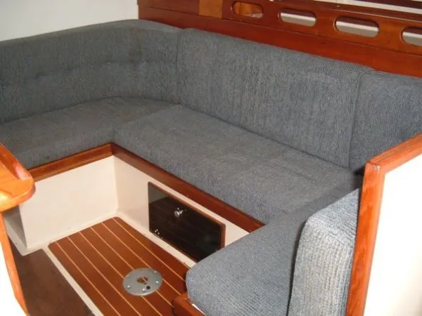 Slide: The Image of Hunter Sloop 1980 - 9