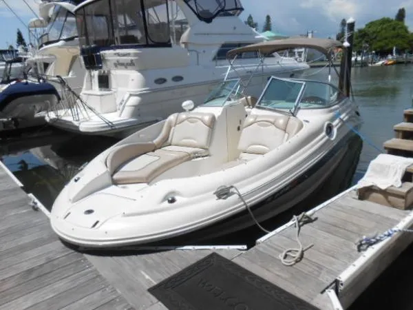 Slide: The Image of Sea Ray SunDeck 2002 - 1
