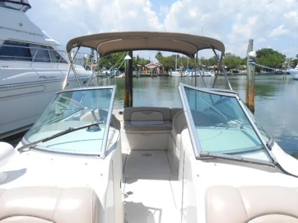 Slide: The Image of Sea Ray SunDeck 2002 - 4