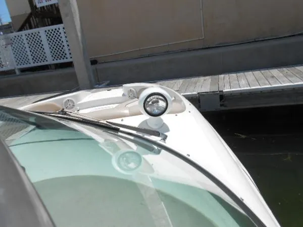 Slide: The Image of Sea Ray SunDeck 2002 - 5