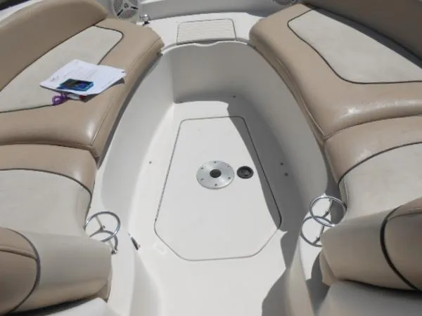 Slide: The Image of Sea Ray SunDeck 2002 - 9