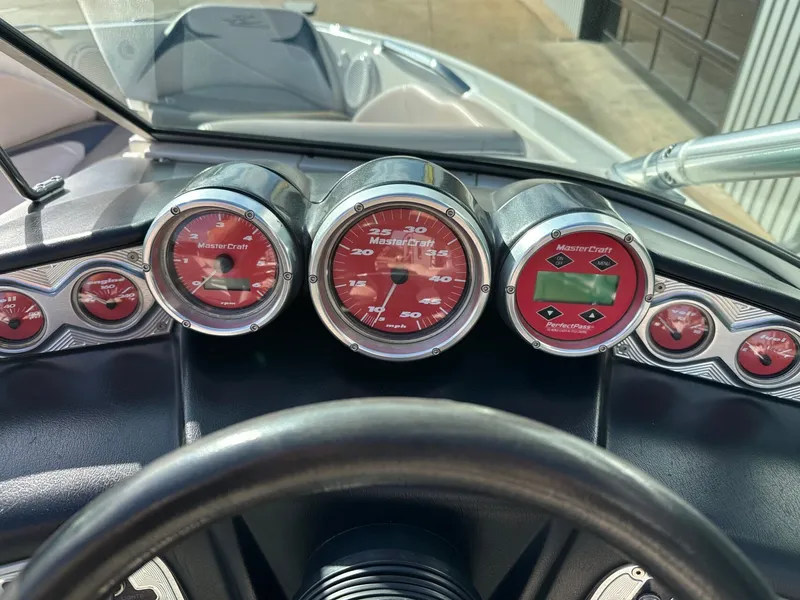 Slide: The Image of MasterCraft 2006 - 27