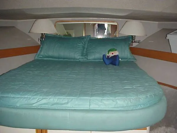 Slide: The Image of Chris-Craft 427 Catalina 1990 - 7