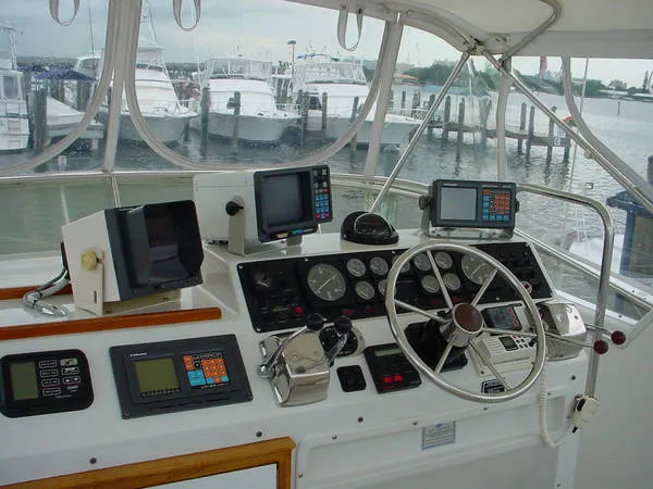 Slide: The Image of Chris-Craft 427 Catalina 1990 - 8