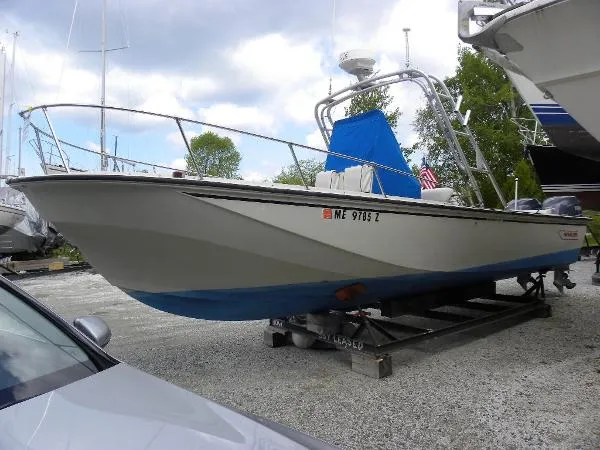 Slide: The Image of Boston Whaler Outrage 25 1988 - 1