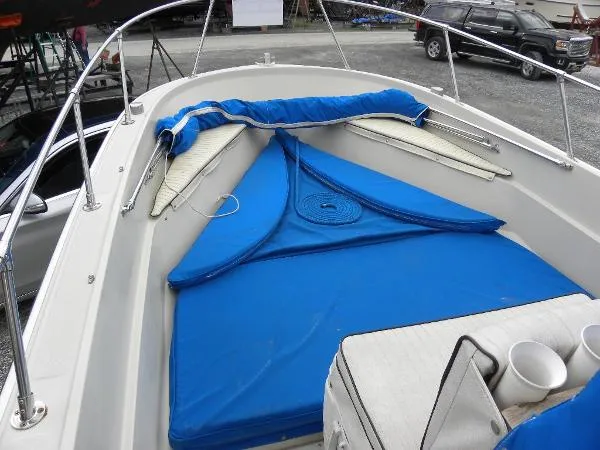 Slide: The Image of Boston Whaler Outrage 25 1988 - 10