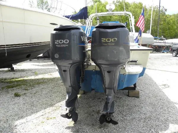 Slide: The Image of Boston Whaler Outrage 25 1988 - 2